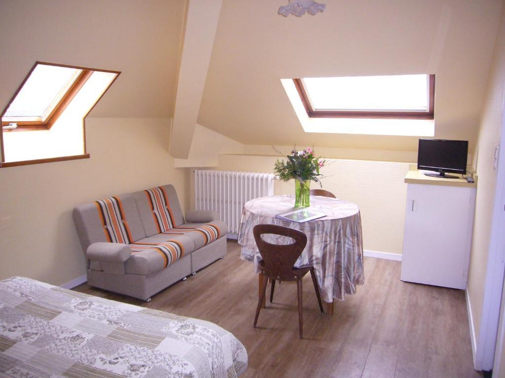 Aux Studios Du Parc Plombières-les-Bains Room photo